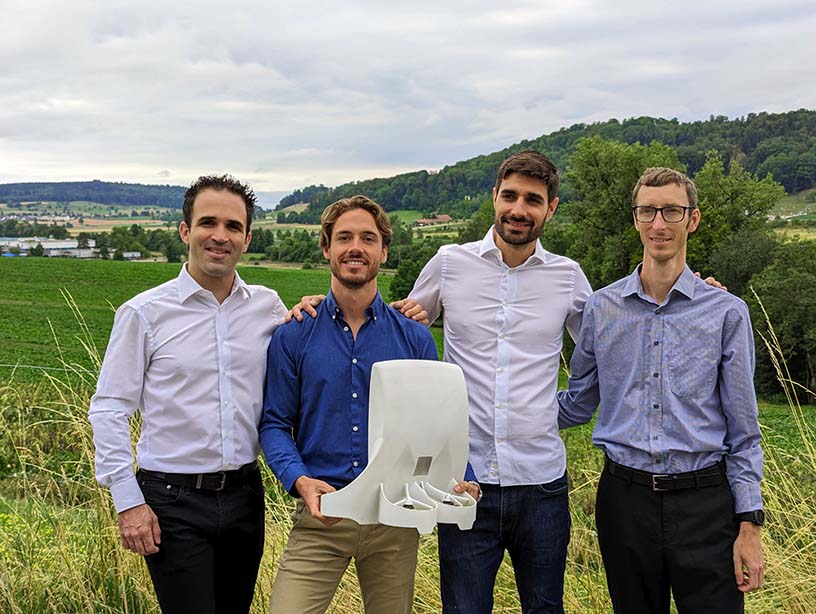 Teamfoto Linking Drones